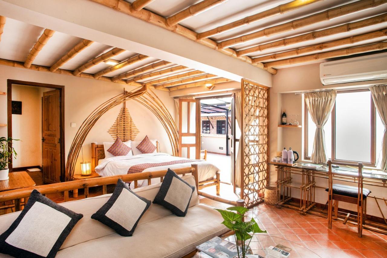 Hotel Timila ラリトプル エクステリア 写真
