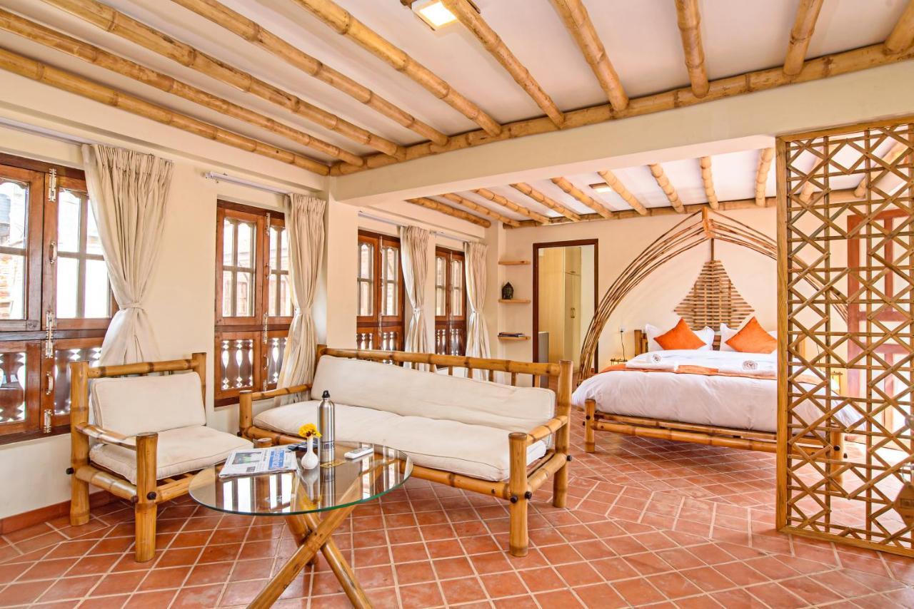 Hotel Timila ラリトプル エクステリア 写真